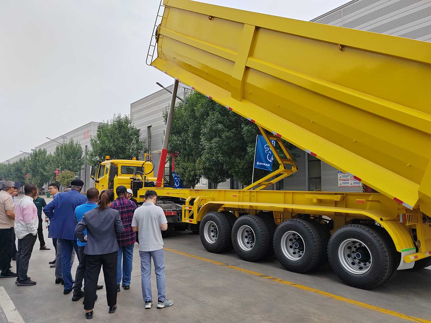 Des clients nigérians sont venus visiter l'usine Nigerian Customers Came To Visit The Factory