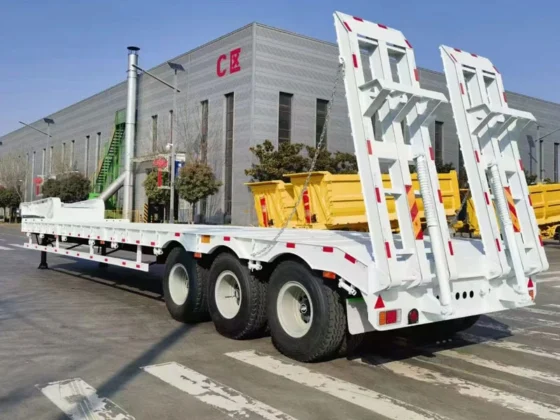 3 Axle 80 Tons Lowbed Semi Trailer for Sale