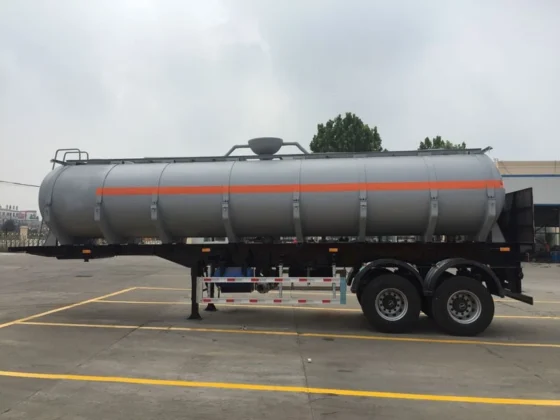 Prix de la semi-remorque citerne à carburant de 8 000 gallons