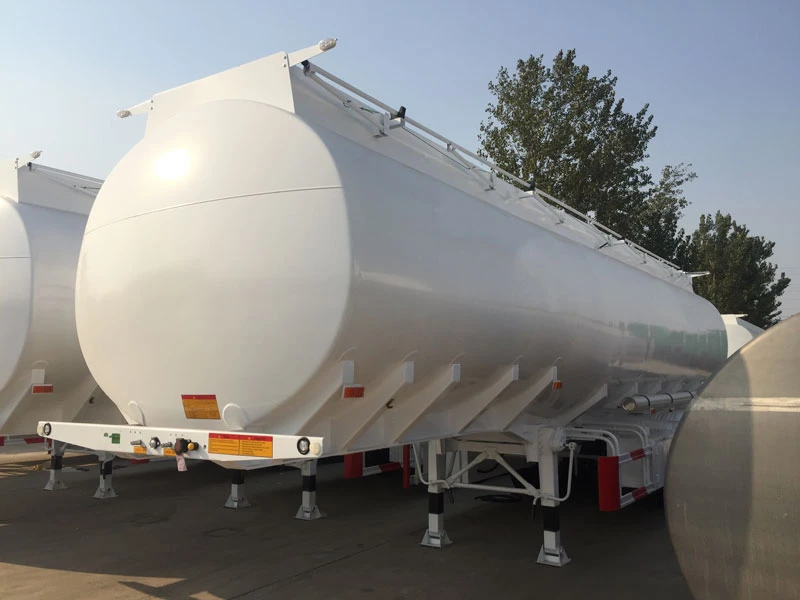 Semi-remorque citerne à carburant personnalisée en acier carbone à vendre