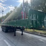 Semi-remorque à ridelles 3 essieux