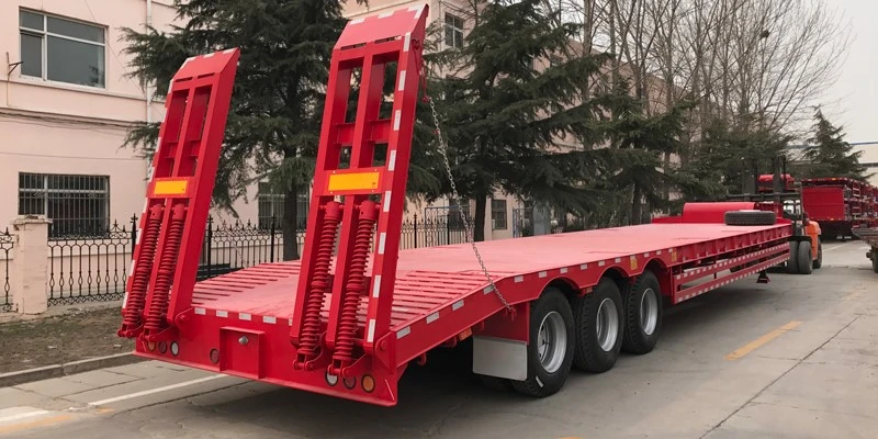 100 Ton Lowbed Trailer with Ladder for Sale 100 Ton Lowbed Trailer with Ladder for Sale