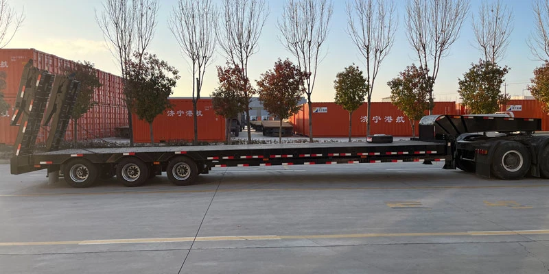 3 Axle Hydraulic Lowbed Semi Trailer 3 Axle Hydraulic Lowbed Semi Trailer
