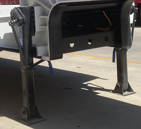 Tri-axle Flatbed Trailer Tri-axle Flatbed Trailer