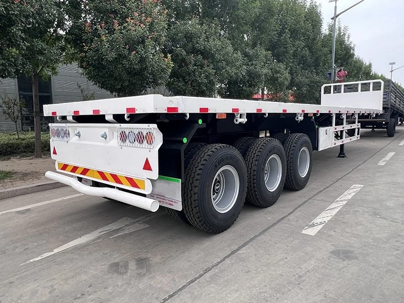 Tri-axle Flatbed Trailer Tri-axle Flatbed Trailer