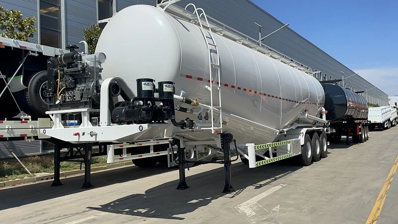 3 Axle Bulk Cement Tanker Trailer 3 Axle Bulk Cement Tanker Trailer