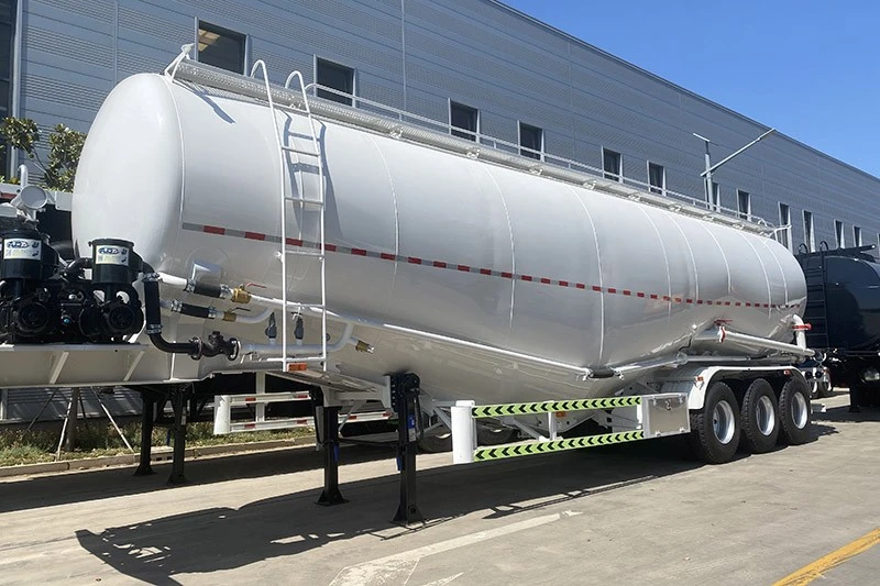 W Shape Bulk Cement Tanker Trailer