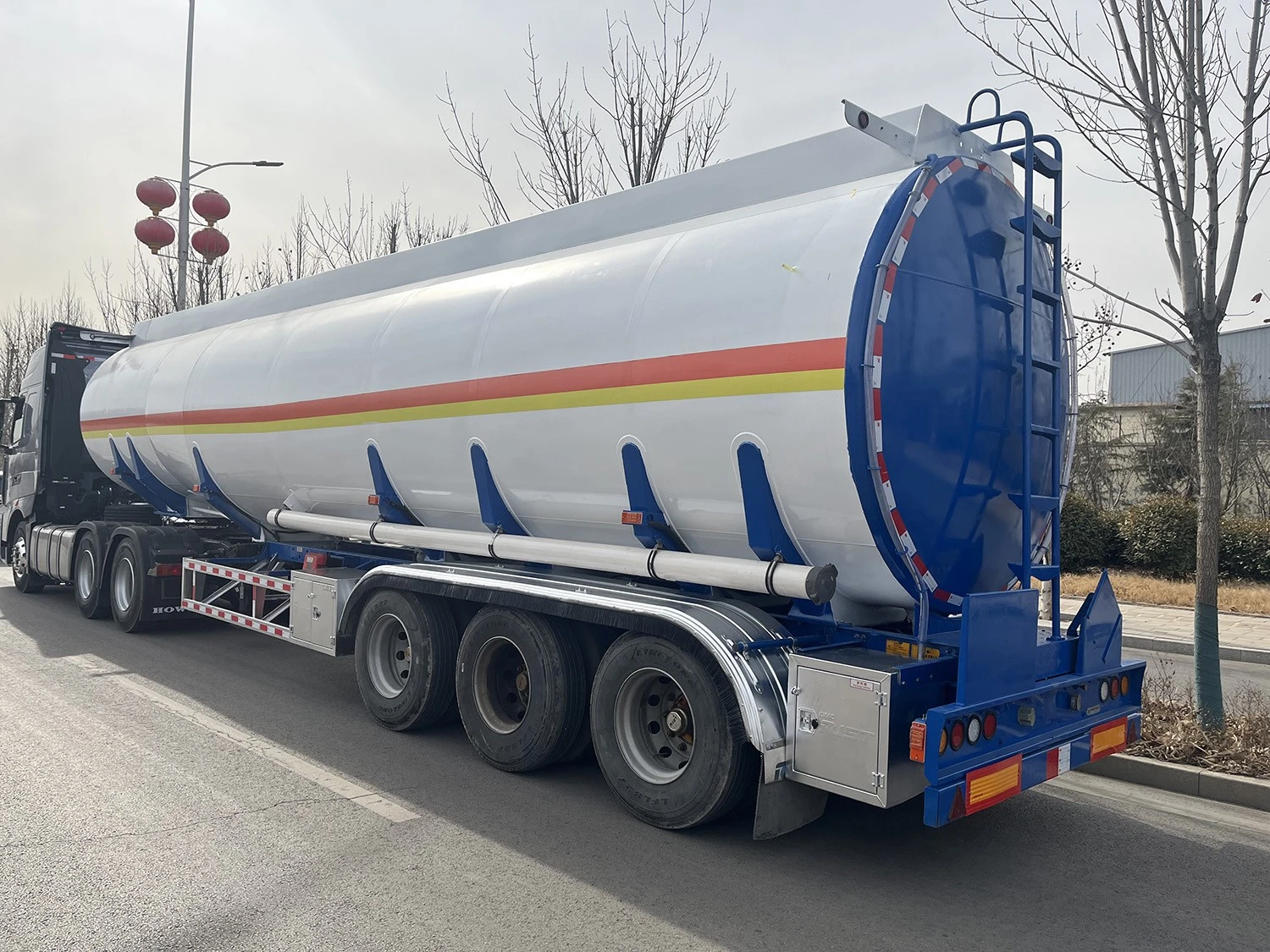 Tri-axle Water Tanker Semi Trailer