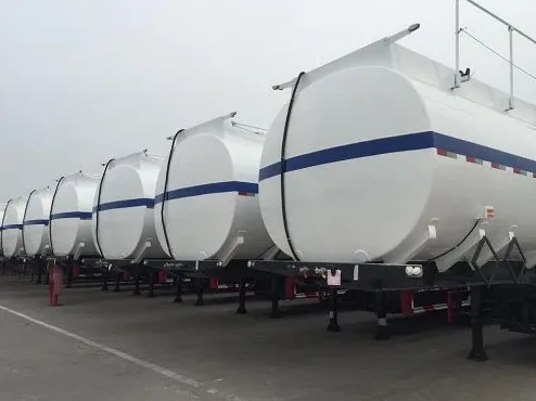 Water tanker trailer tank build with anti-surge baffles and X-ray inspected welds for safe hauling